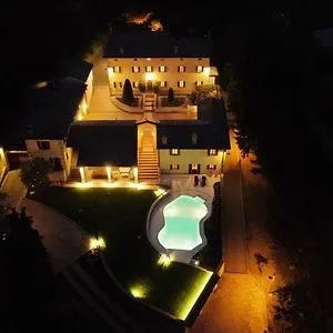  Séjour à la ferme Borgo La Morra Italie