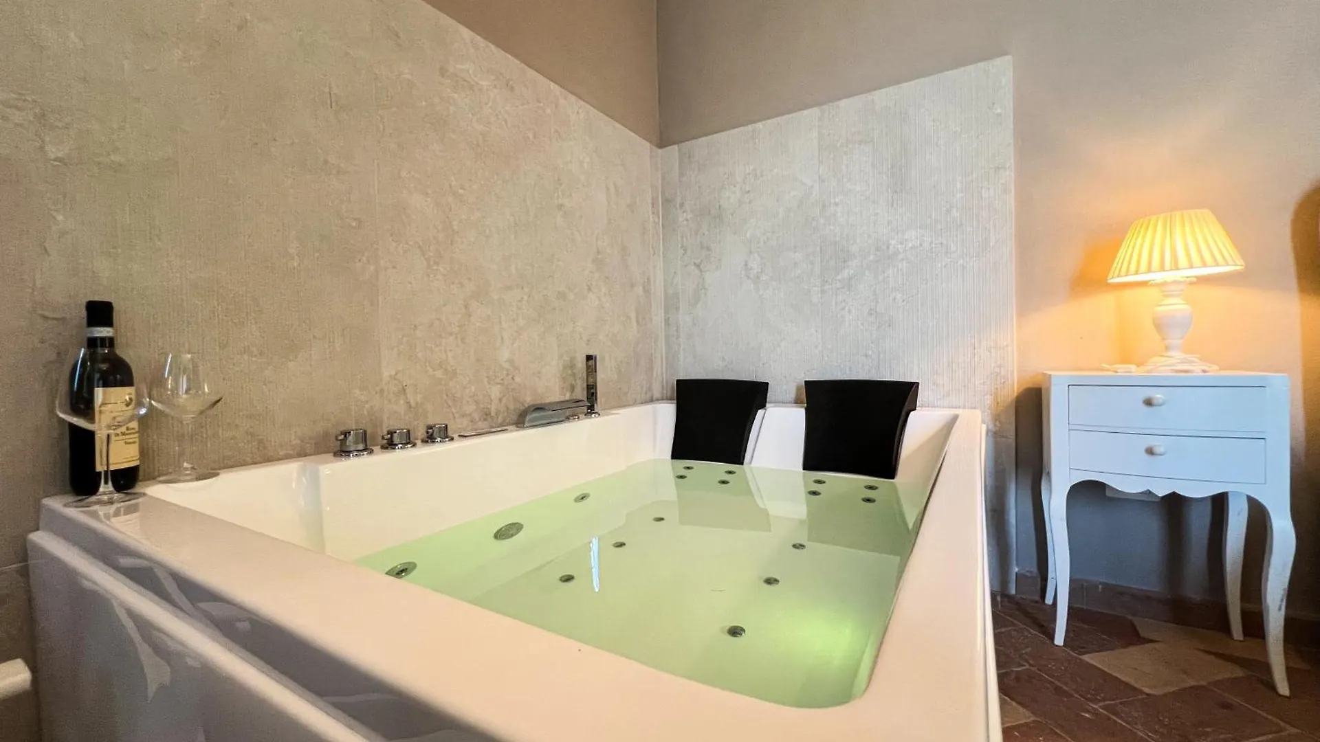 Antica Quercia Villa&Spa Chianciano Terme 0*,  Italia